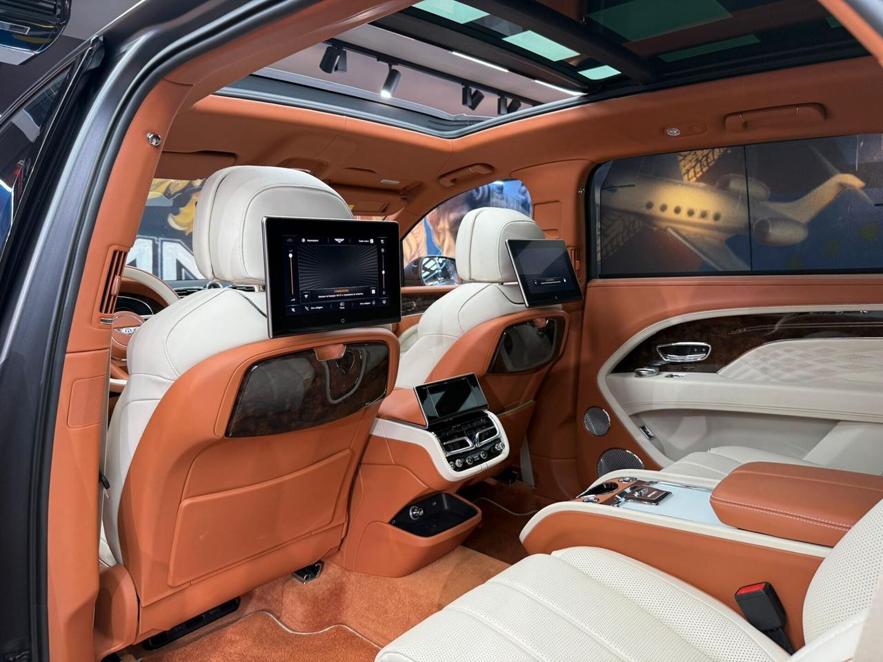 Bentley Bentayga V8 Azure (042)