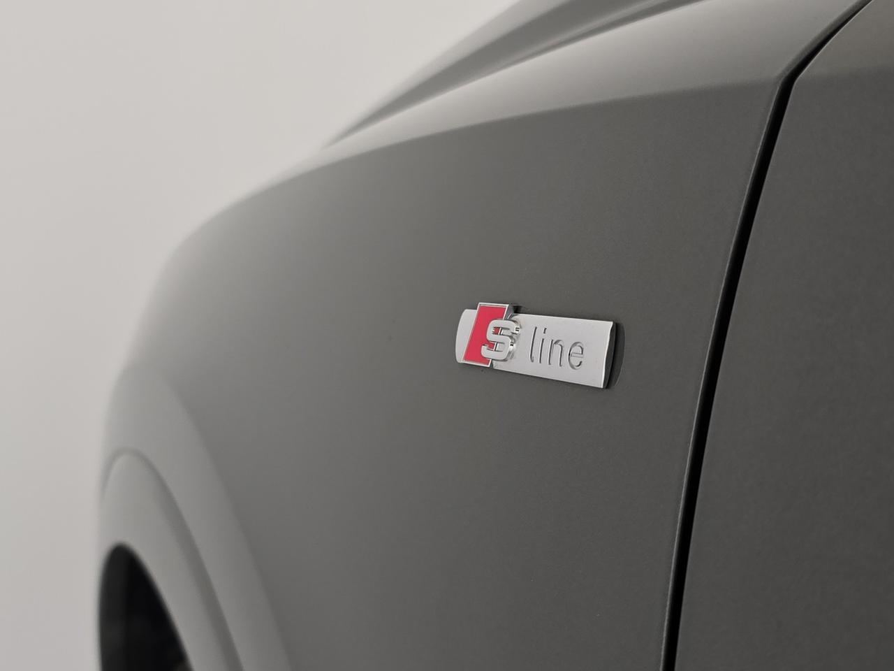 Audi Q3 35 2.0 tdi s line edition s-tronic