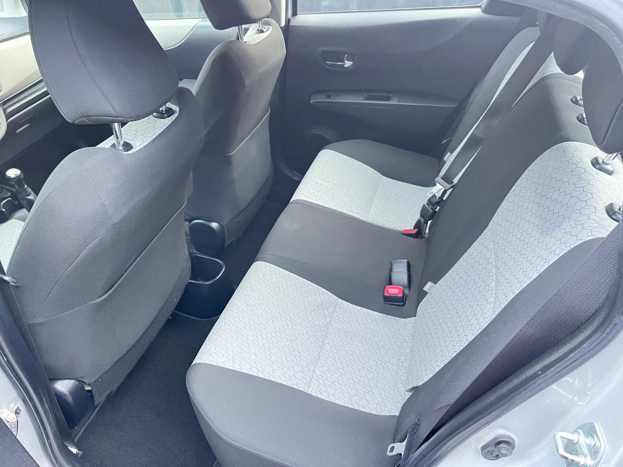 Toyota Yaris 1.0 BENZINA Lounge” tagliandi Toyota”