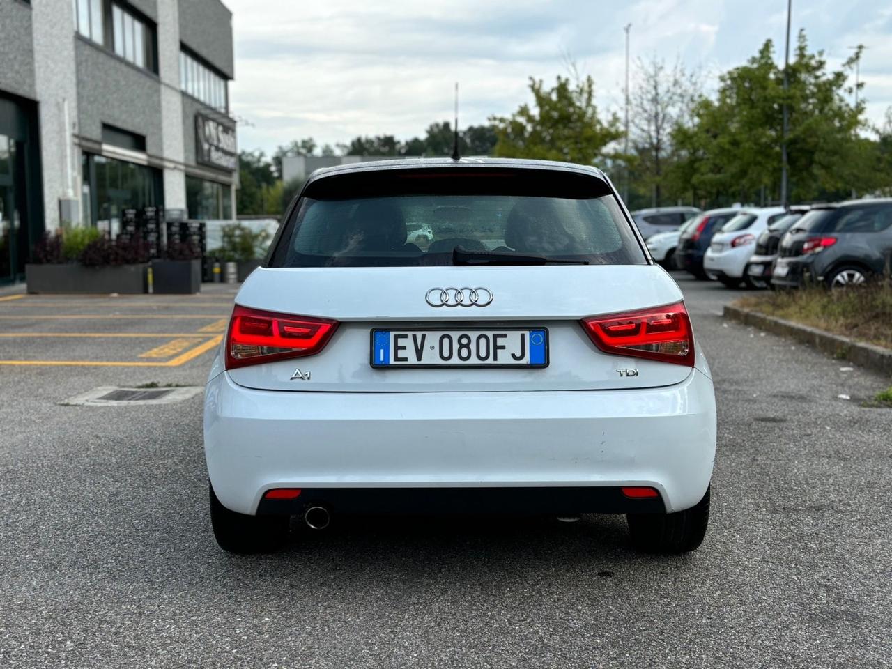 Audi A1 1.6 TDI *NEOPATENTATI*AUTOMATICA*