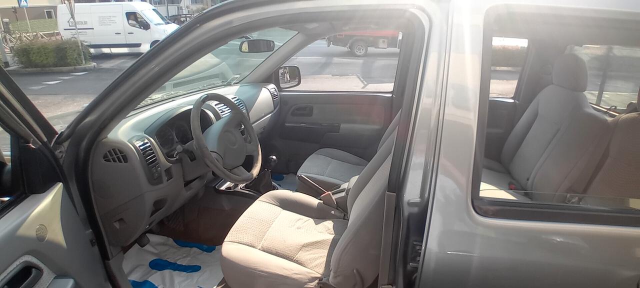 Isuzu D-Max 3.0 TD cat Crew Cab 4WD Pick-up L EU4