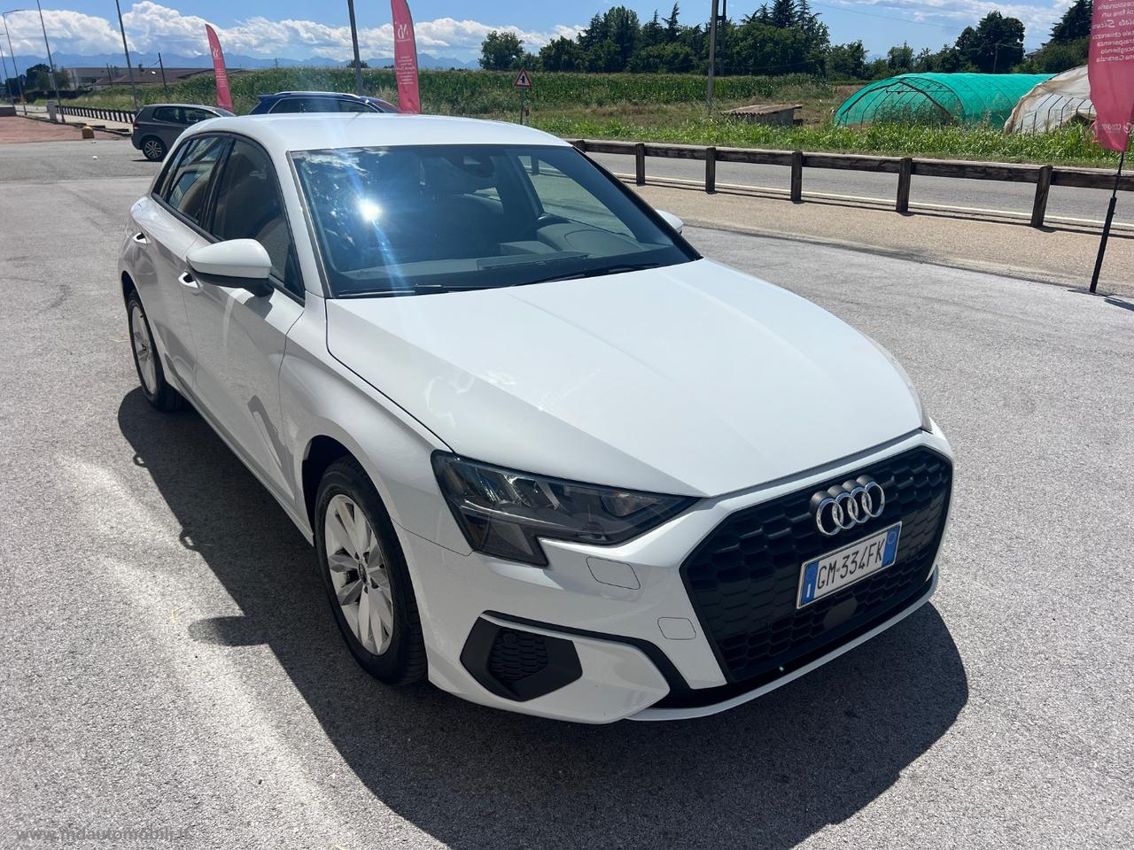 AUDI A3 SPB 30 TDI Business SOLO KM.39000 RETROCAMERA