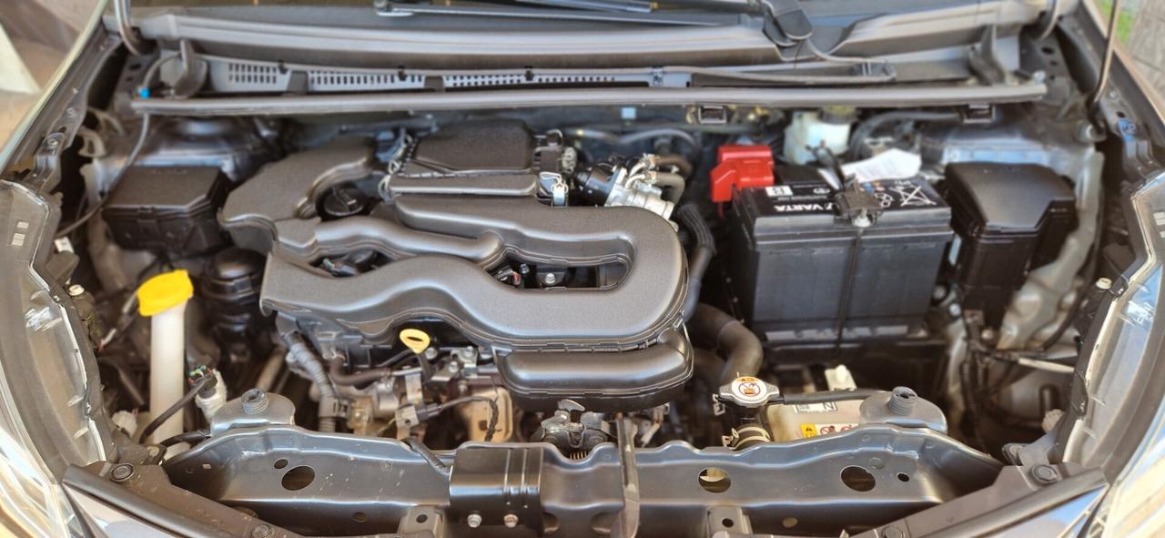 Toyota Yaris 1.5 5 porte 37.400 km Tagliandi