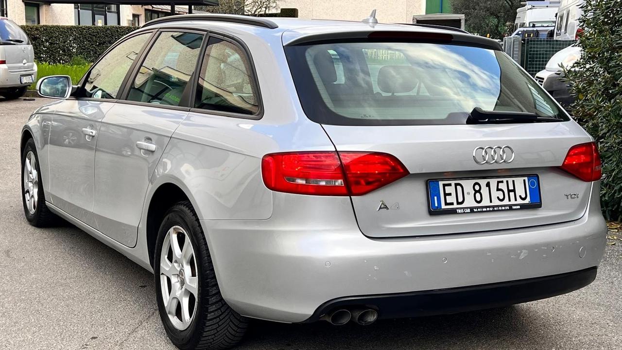 Audi A4 Avant 2.0 TDI 143CV cambio automatico Unico Prop