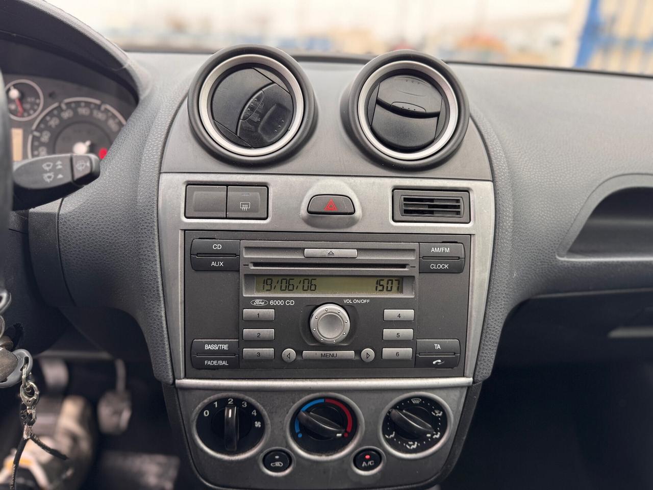 Ford Fiesta 1.4 TDCi 5p. Titanium