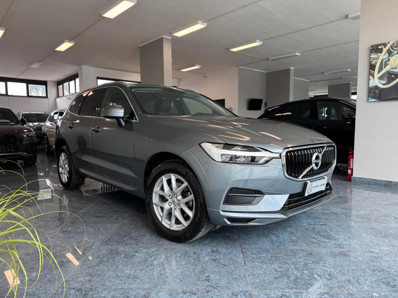 Volvo XC60 2.0 d4 190cv Awd Momentum Cockpit Full