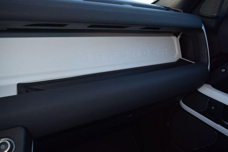 Land Rover Defender Defender 110 3.0D I6 200 CV AWD Auto SE