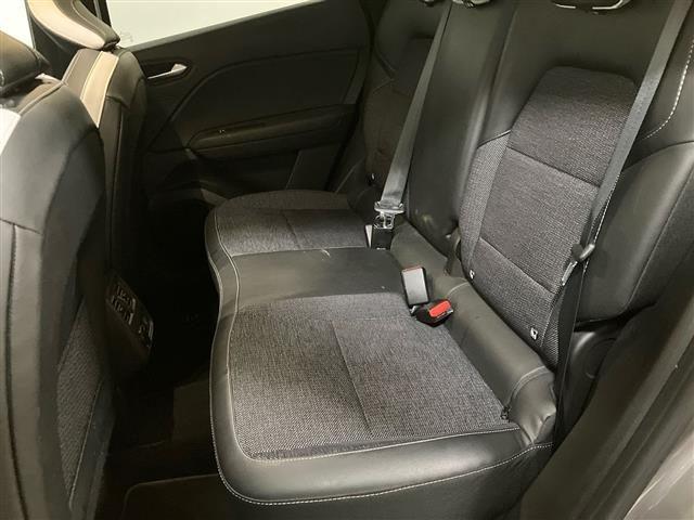 RENAULT Captur 1.6 E-Tech hybrid Techno Fast Track 145cv auto