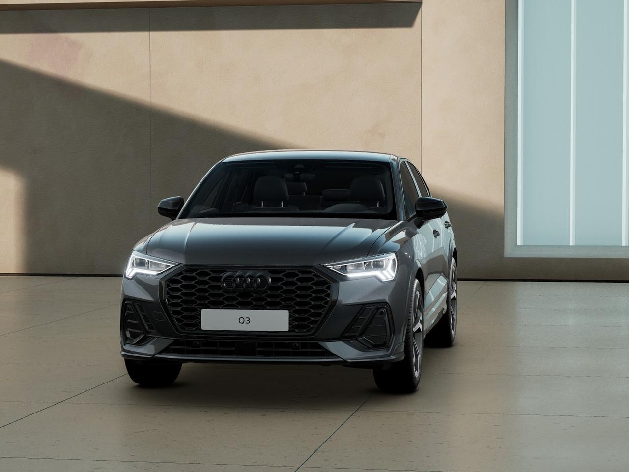 Audi Q3 sportback 35 2.0 tdi identity black s-tronic