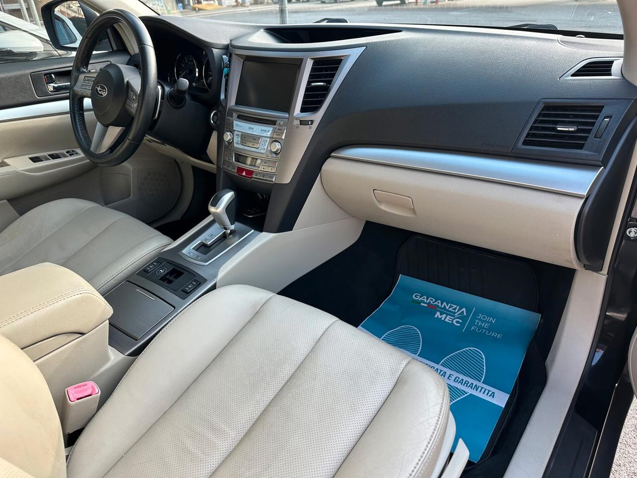 Subaru OUTBACK 2.5i Bi-Fuel Trend Limited