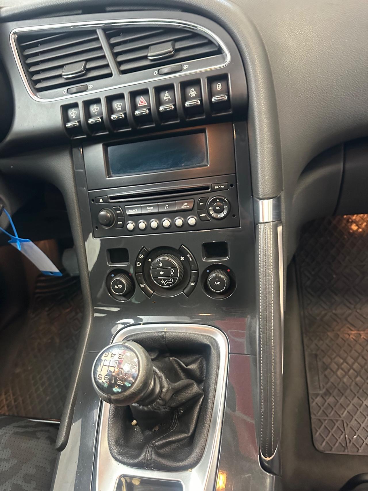 Peugeot 3008 1.6 HDi 112CV Premium