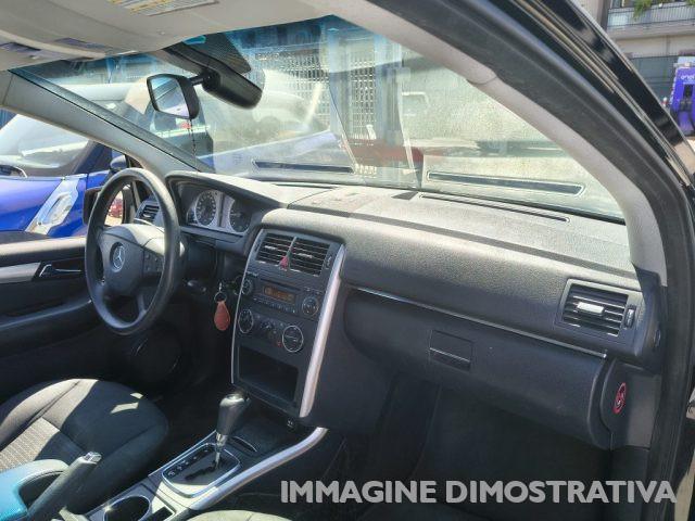 MERCEDES-BENZ B 180 CDI Executive