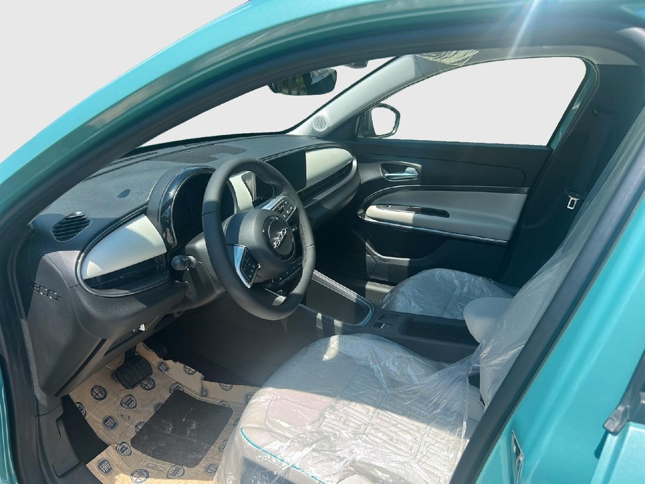 Fiat 600 Hybrid 110 CV DCT MHEV La Prima