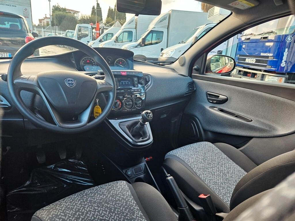 Lancia Ypsilon 1.2 69 CV 5 porte Elefantino