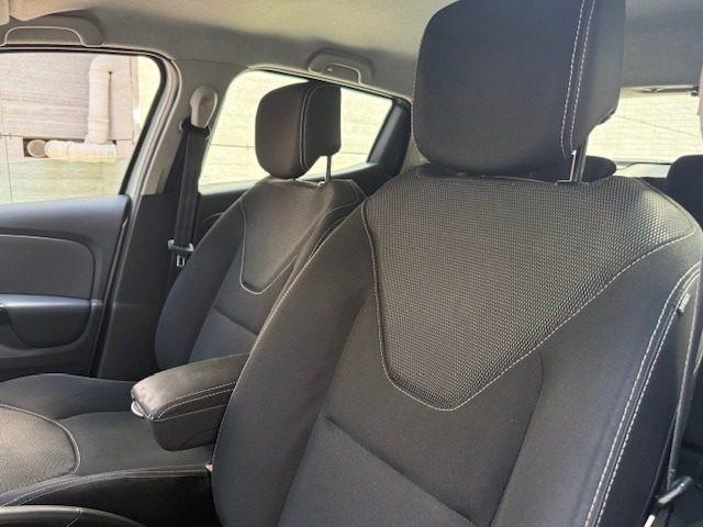 RENAULT Clio 1.2 75CV 5 porte Wave
