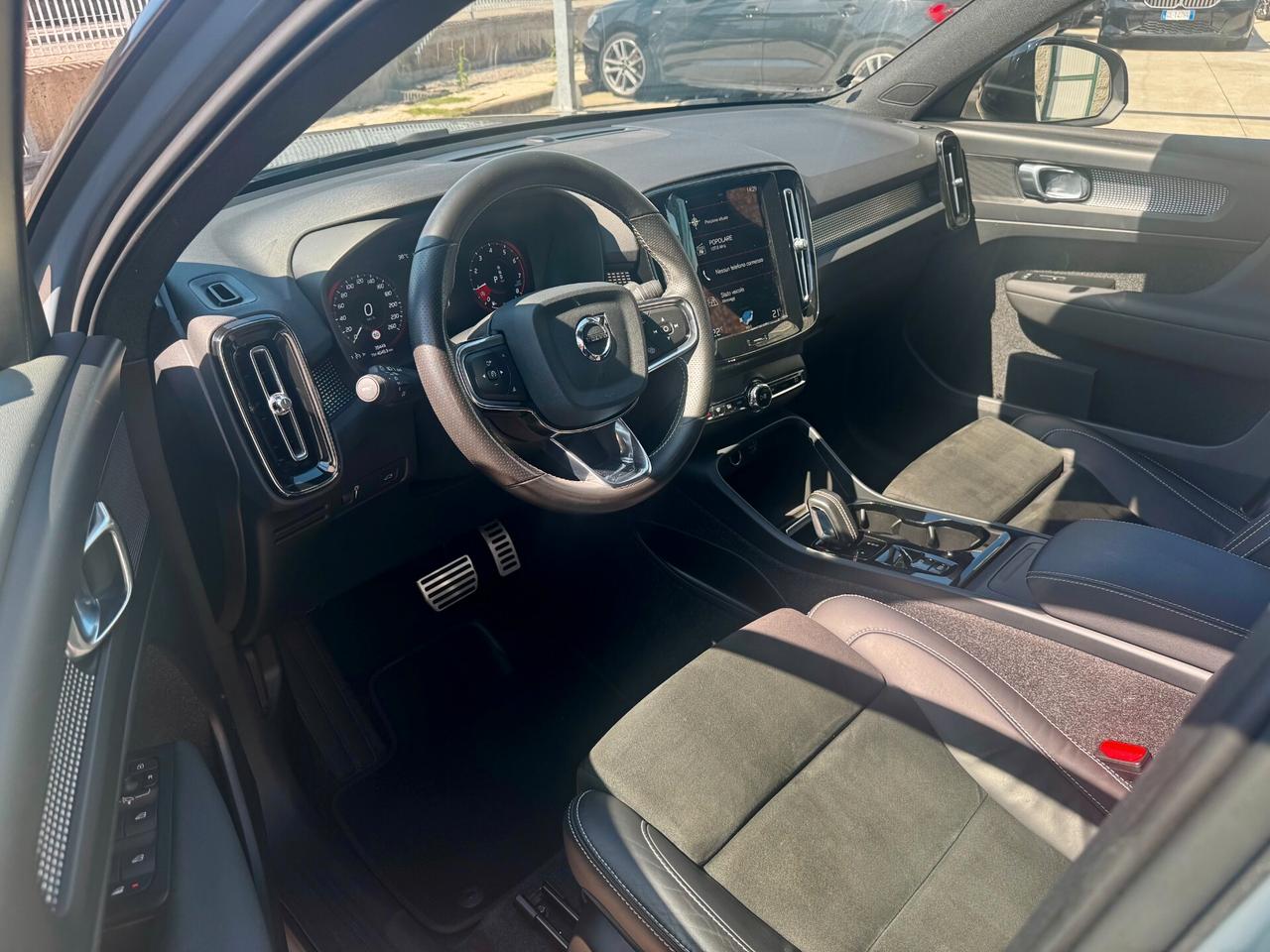 Volvo XC40 T3 Geartronic R-design