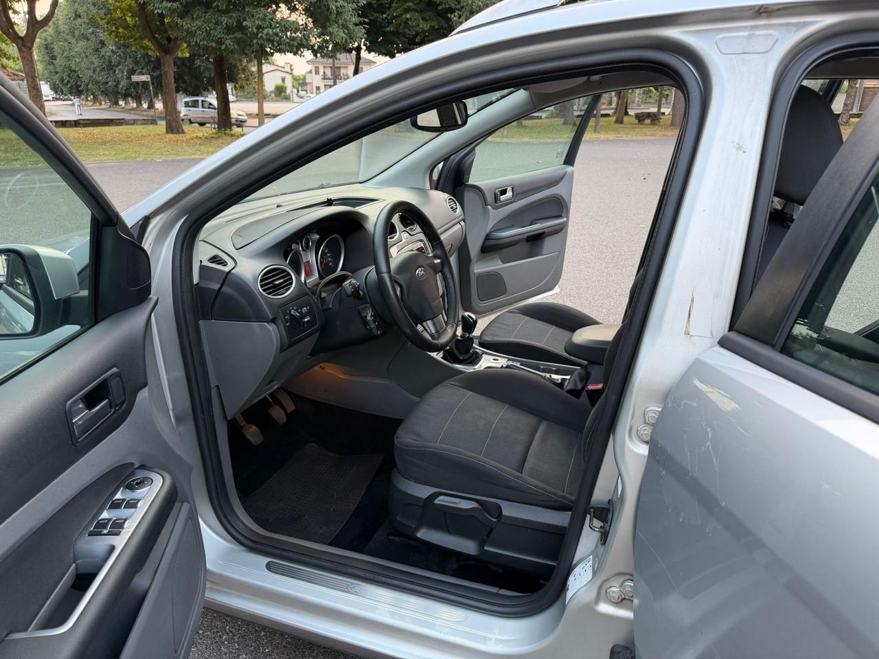 Ford Focus Focus+ 1.6 TDCi (90CV)