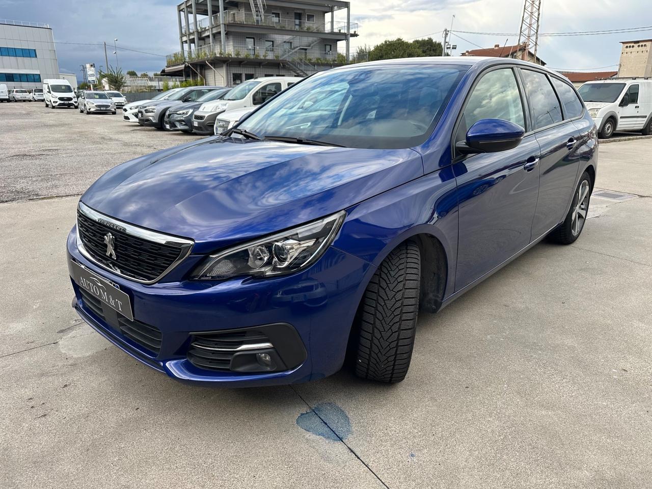 Peugeot 308 BlueHDi 130 S&S SW Allure