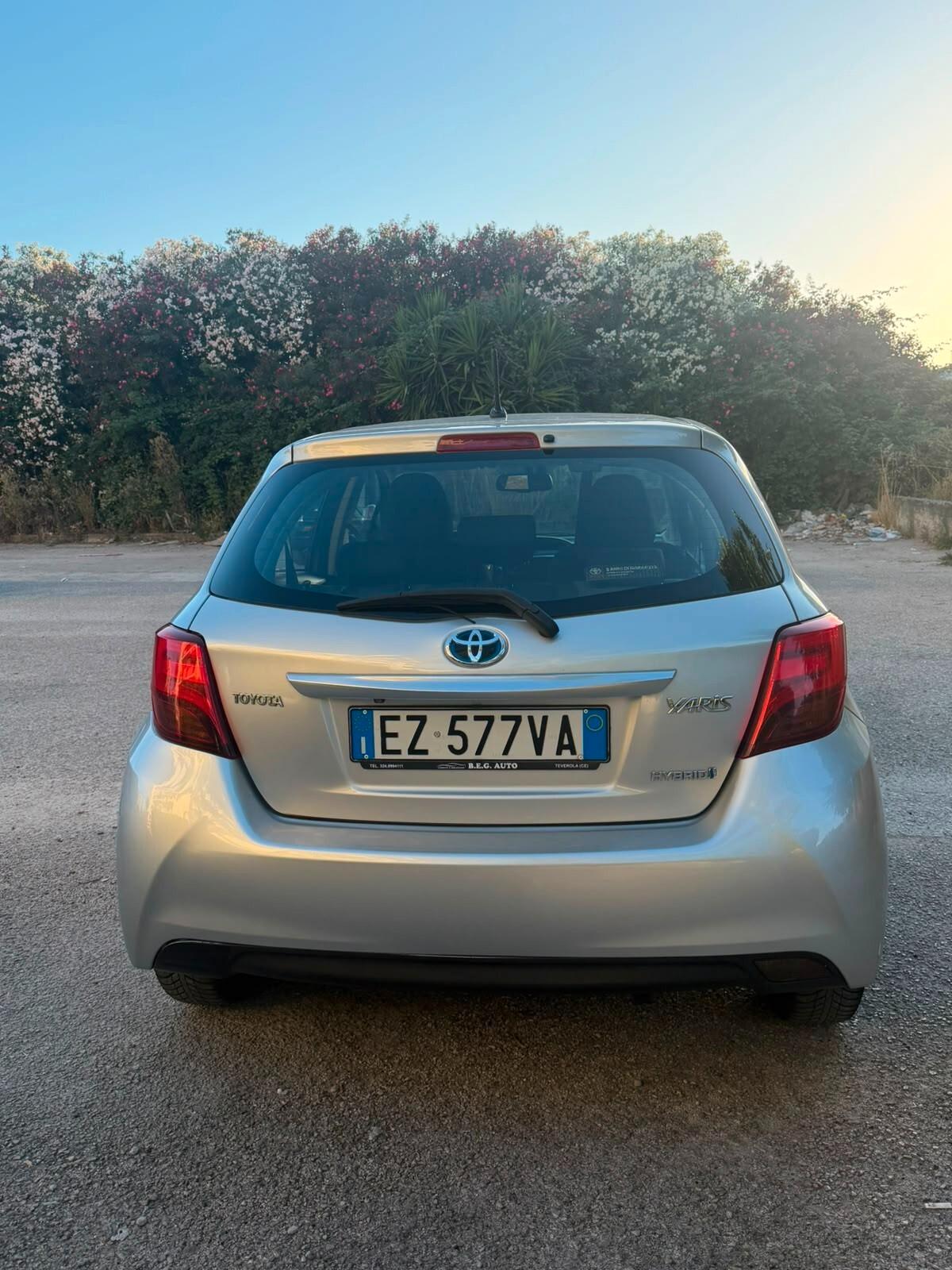 Toyota Yaris 1.5 Hybrid 5 porte Active