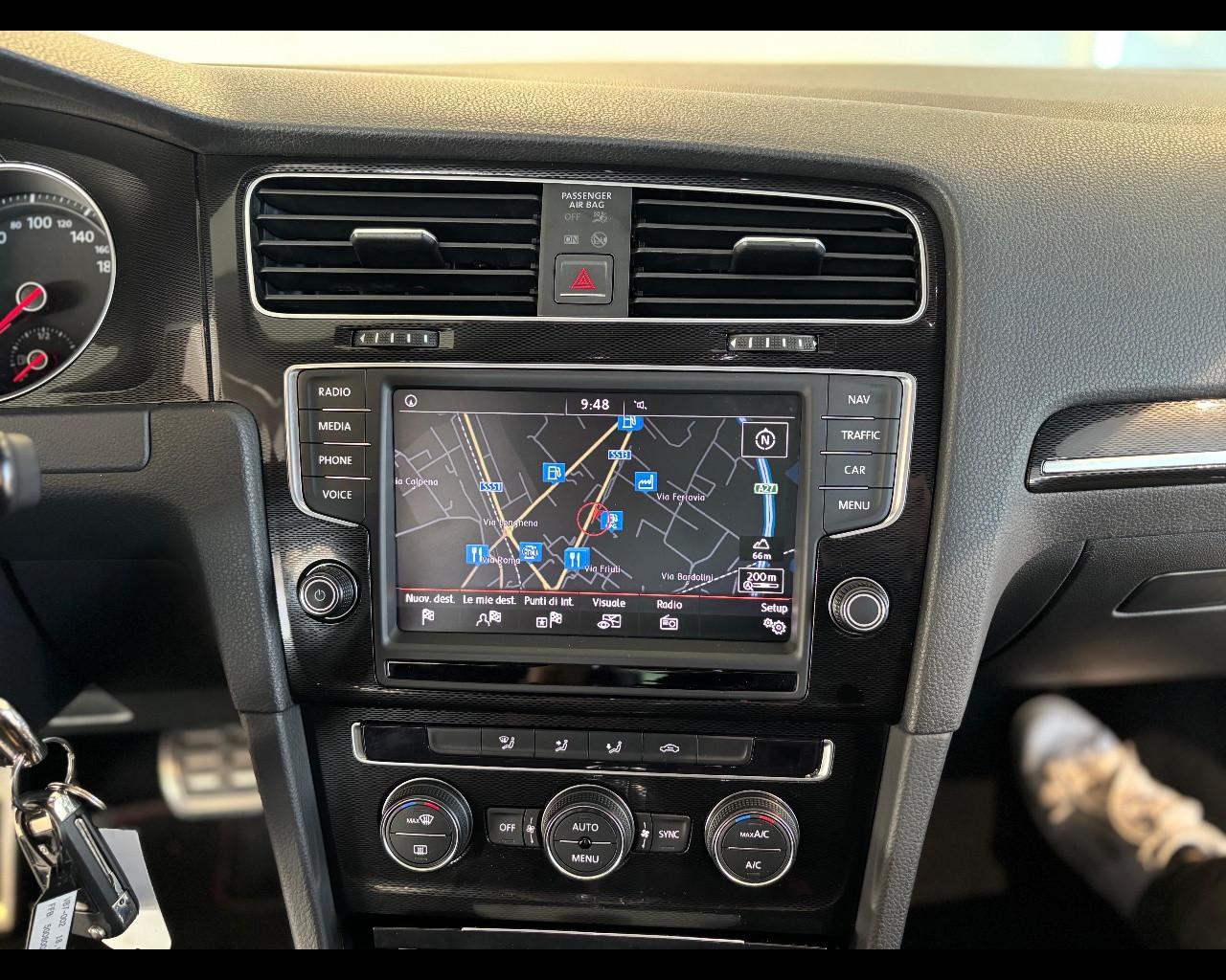 VOLKSWAGEN GOLF GTI PERFORMANCE DSG