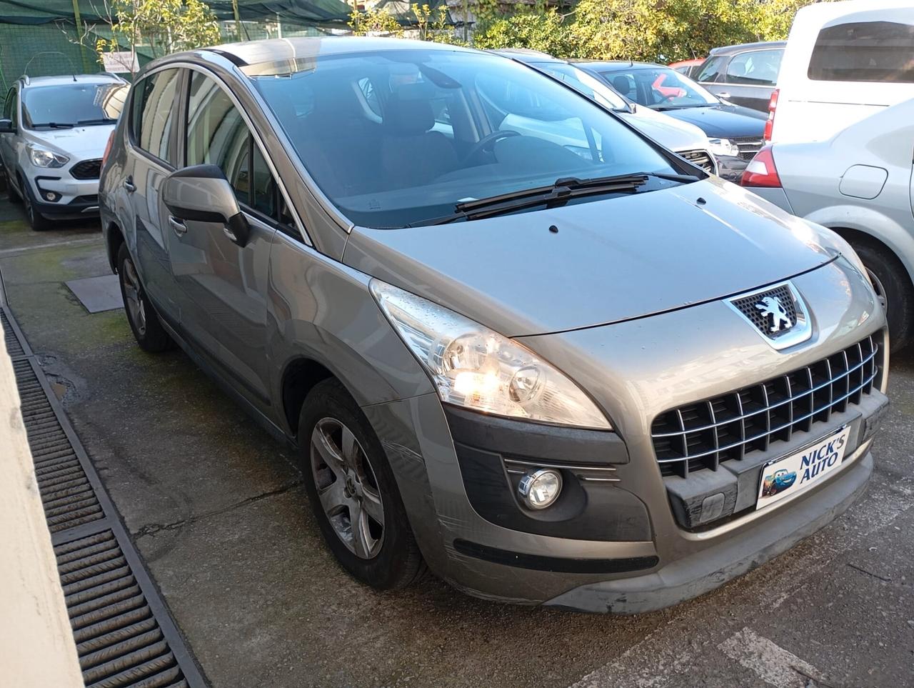 Peugeot 3008 1.6 HDi 8V Active-2011