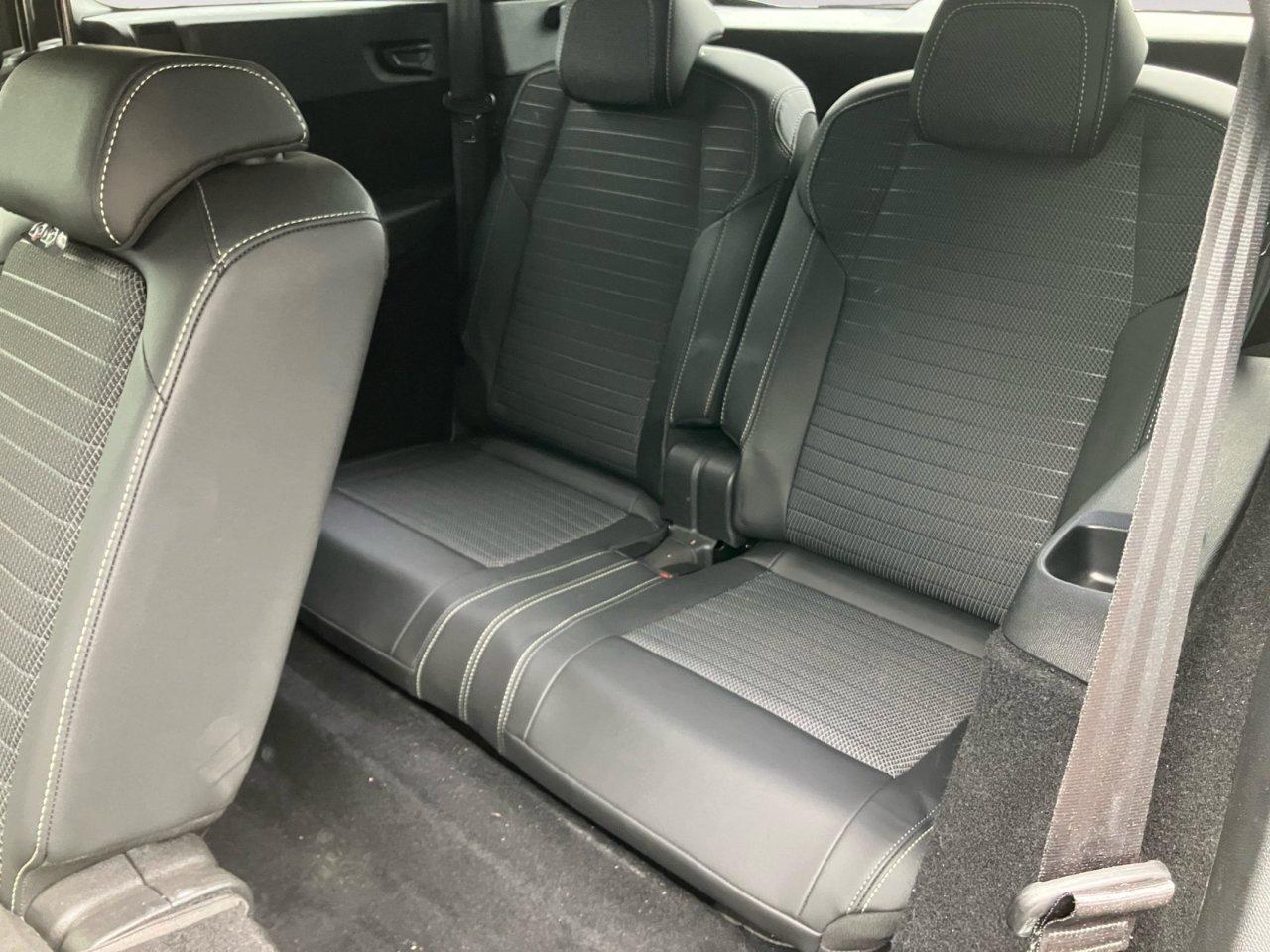 Peugeot 5008 5008 1.2 hybrid GT 145cv 7p.ti e-dcs6
