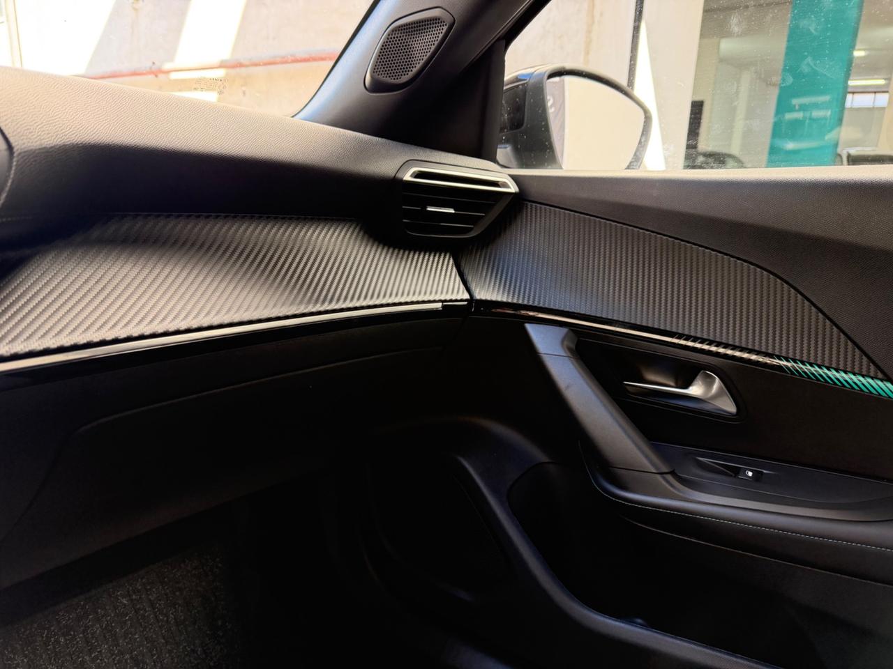 Peugeot 2008 ALLURE