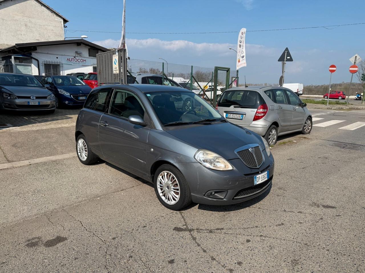 Lancia Ypsilon 1.2 ModaMilano