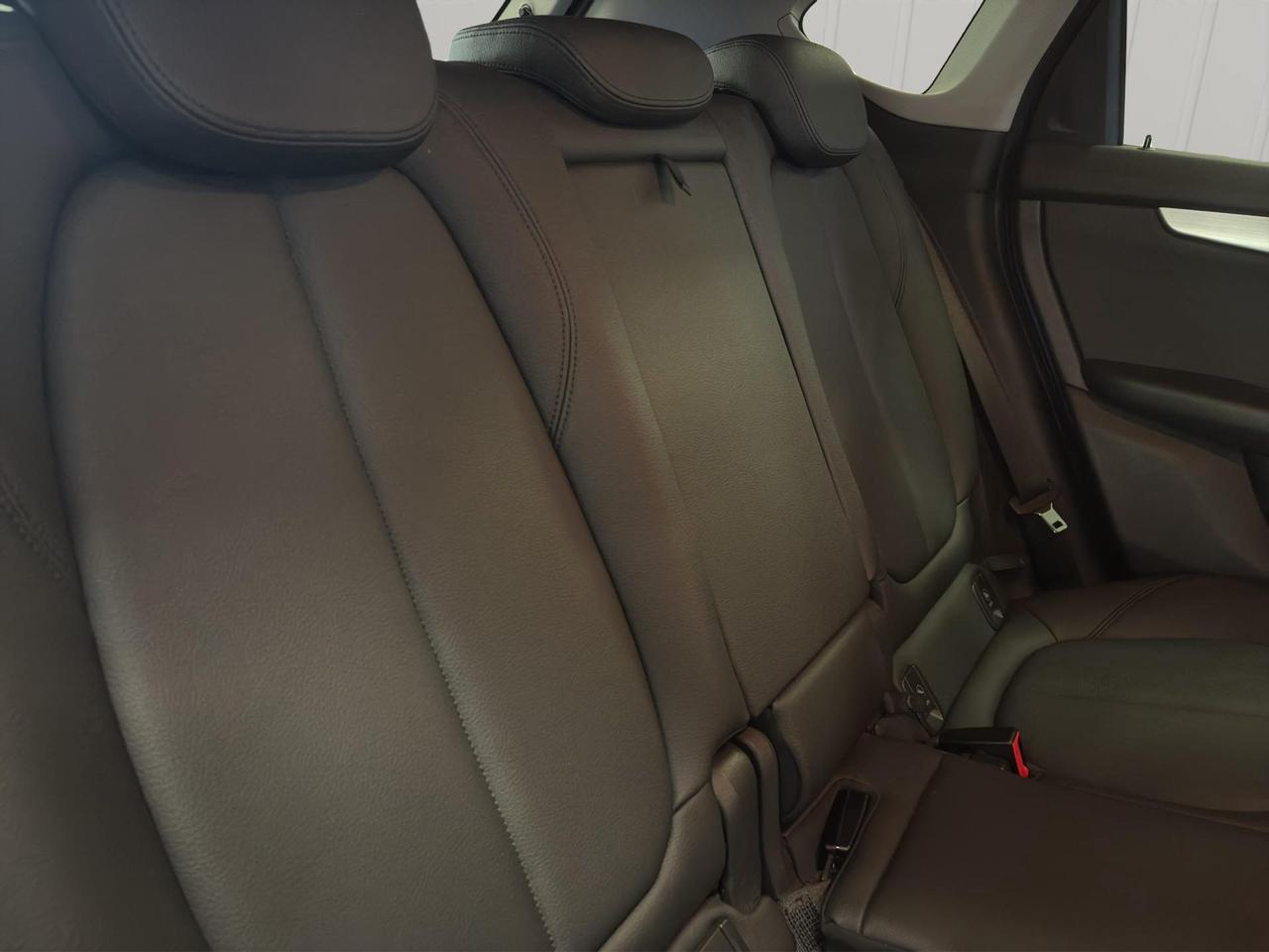 Bmw 218d Active Tourer Advantage my17