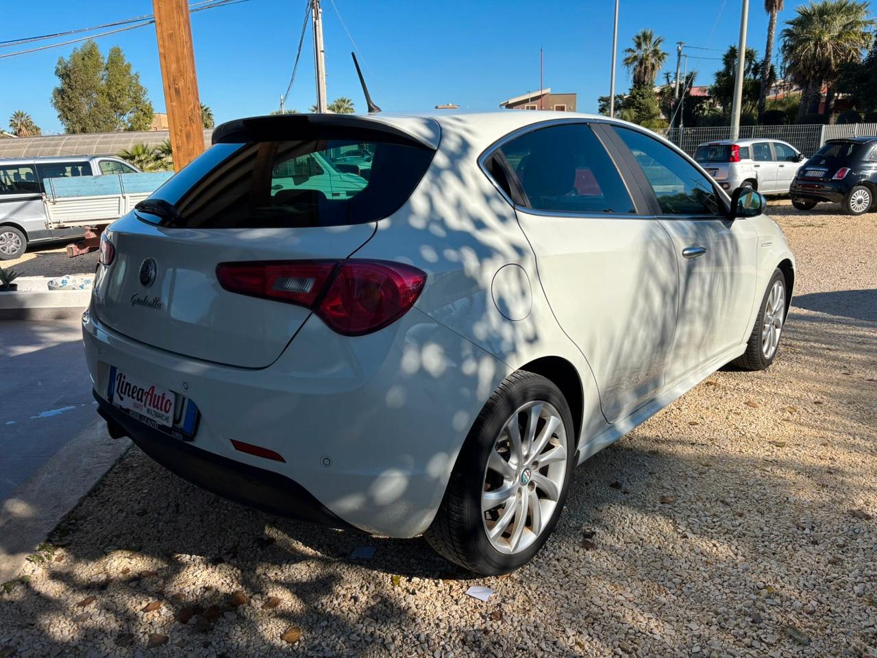 Alfa Romeo Giulietta 1.6 JTDm-2 105 CV Exclusive