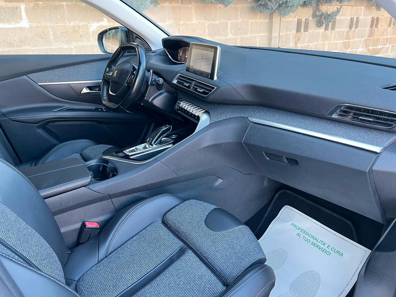 Peugeot 3008 PureTech Turbo 130 GT Line strafull