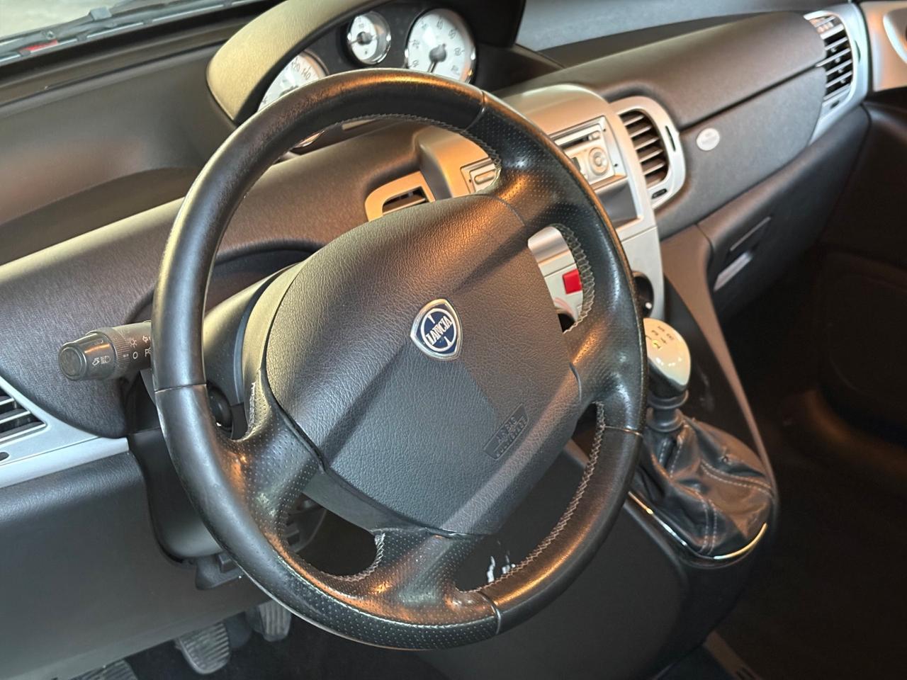 Lancia Ypsilon 1.2 69 CV Elle