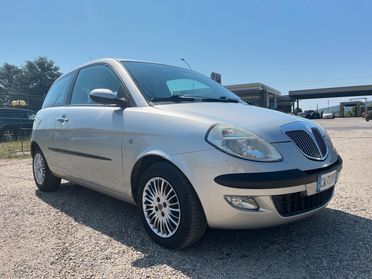 Lancia Ypsilon 1.2 16V Argento