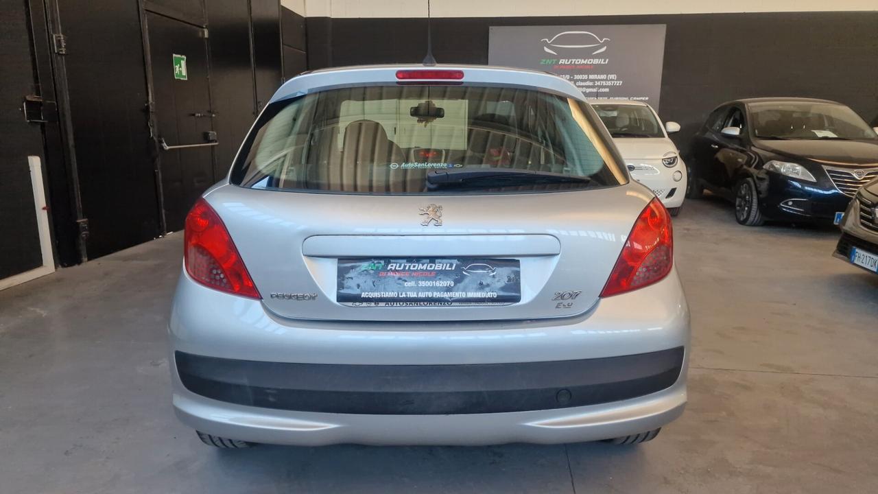 Peugeot 207 1.4 8V 75CV 5p. X Line ECO GPL