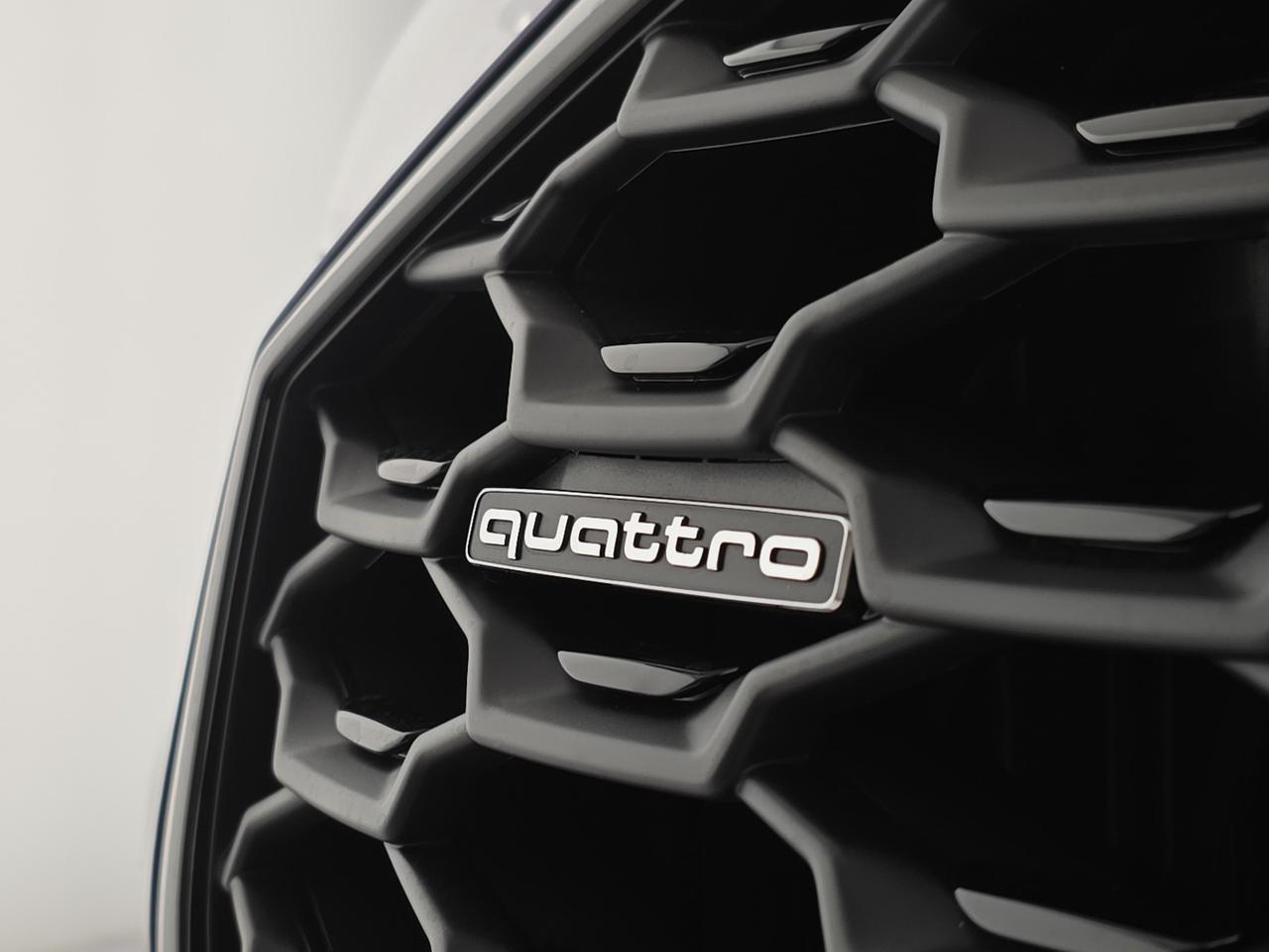 Audi Q3 sportback 40 2.0 tdi identity black quattro 193cv s-tronic