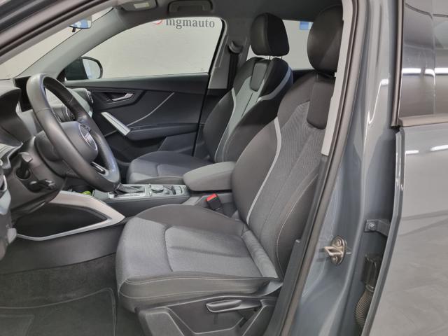 AUDI Q2 35 TFSI S tronic Identity Black