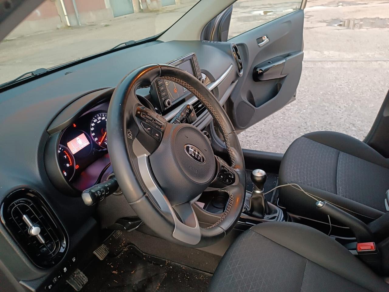 Kia Picanto 2017---1.0 Benzina Neopatentati