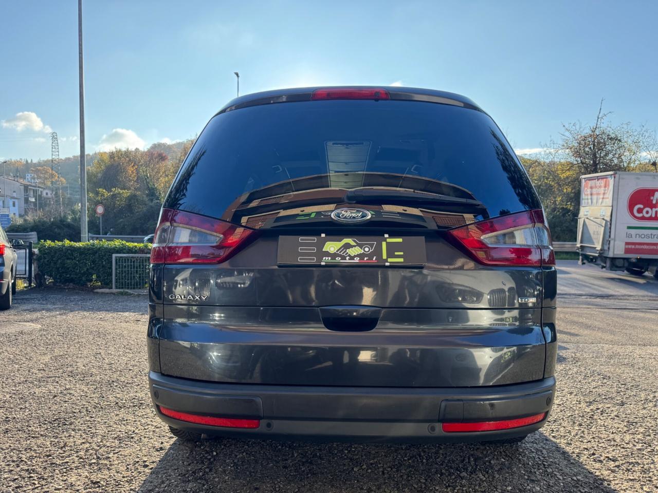 Ford Galaxy 2.0 TDCi 140 CV Ghia DPF