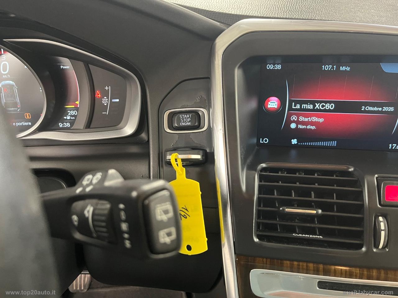 VOLVO XC60 D3 Business Plus|MANUALE|PELLE TOT