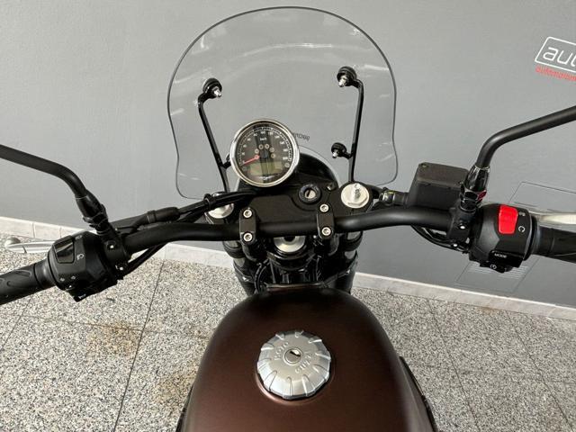 MOTO GUZZI V7 STONE