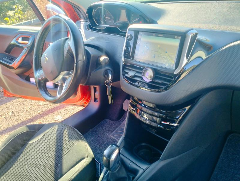 Peugeot 208 5 Porte 208 5p 1.6 bluehdi Allure 75cv