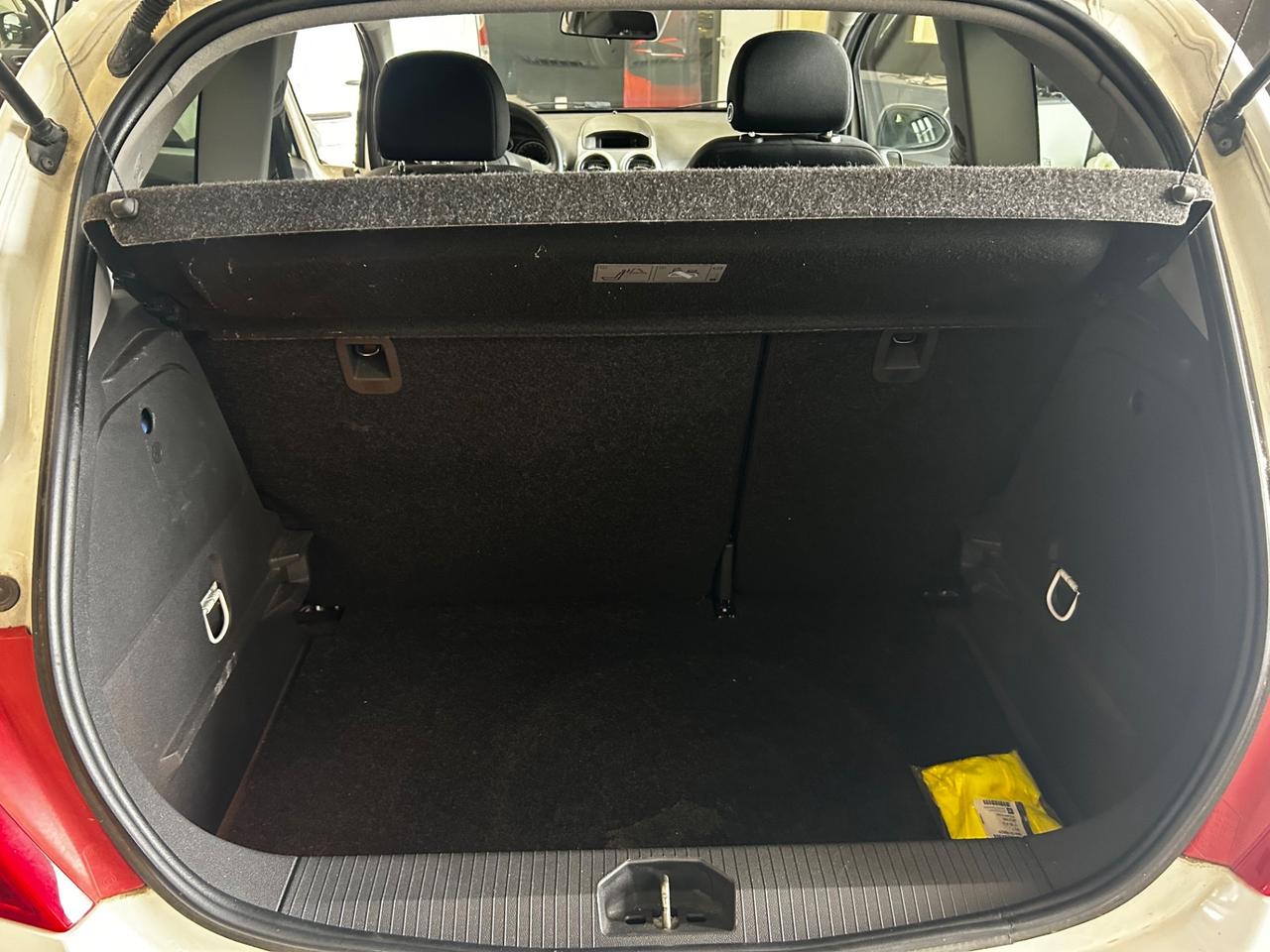 Opel Corsa 1300 CDTI 75 cv neopatentati
