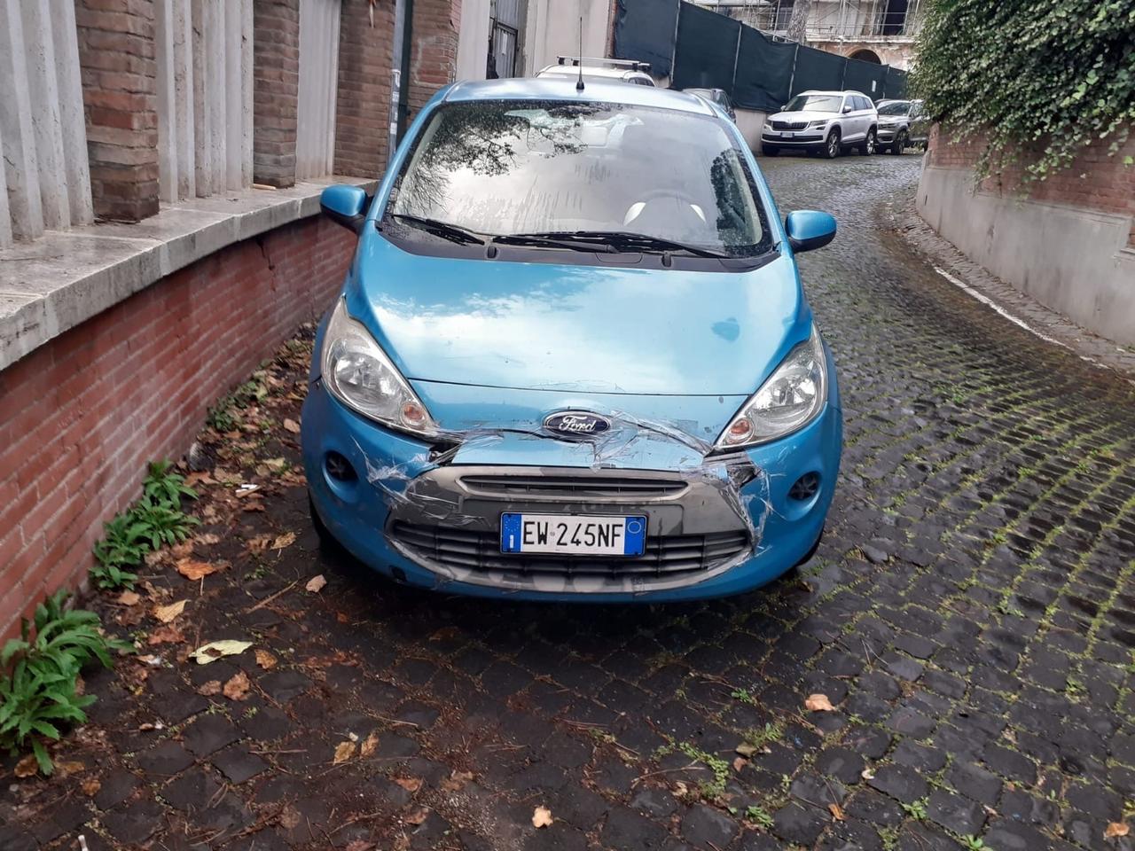Ford Ka Ka+ 1.2 8V 69CV Titanium Frizione + danni ant