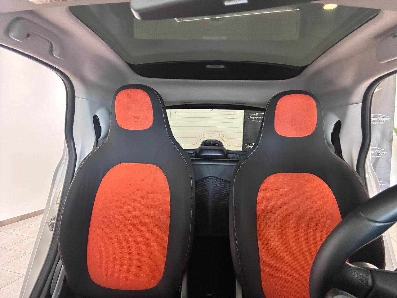 Smart ForTwo 1. coupé Passion TETTO - 2015