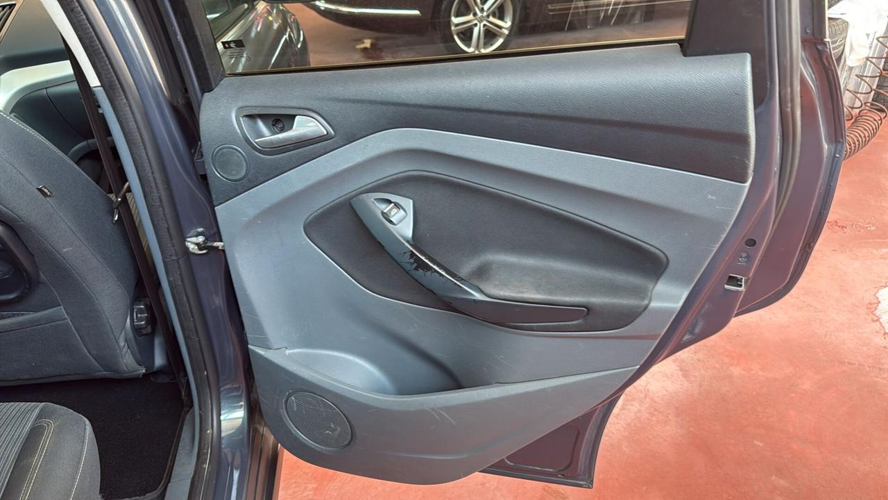 Ford C-Max 1.6 TDCi 115CV Titanium