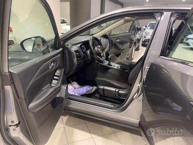 Nissan Qashqai MHEV 140 CV Business
