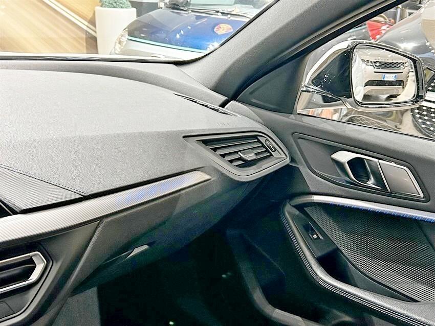 Bmw 116 116d 5p. Msport