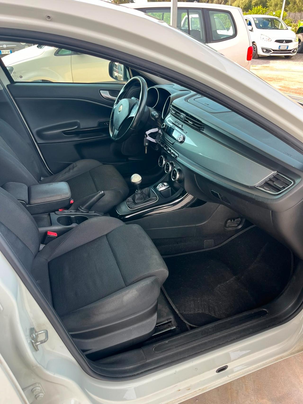 Alfa Romeo Giulietta 1.6 JTDm-2 105 CV Exclusive