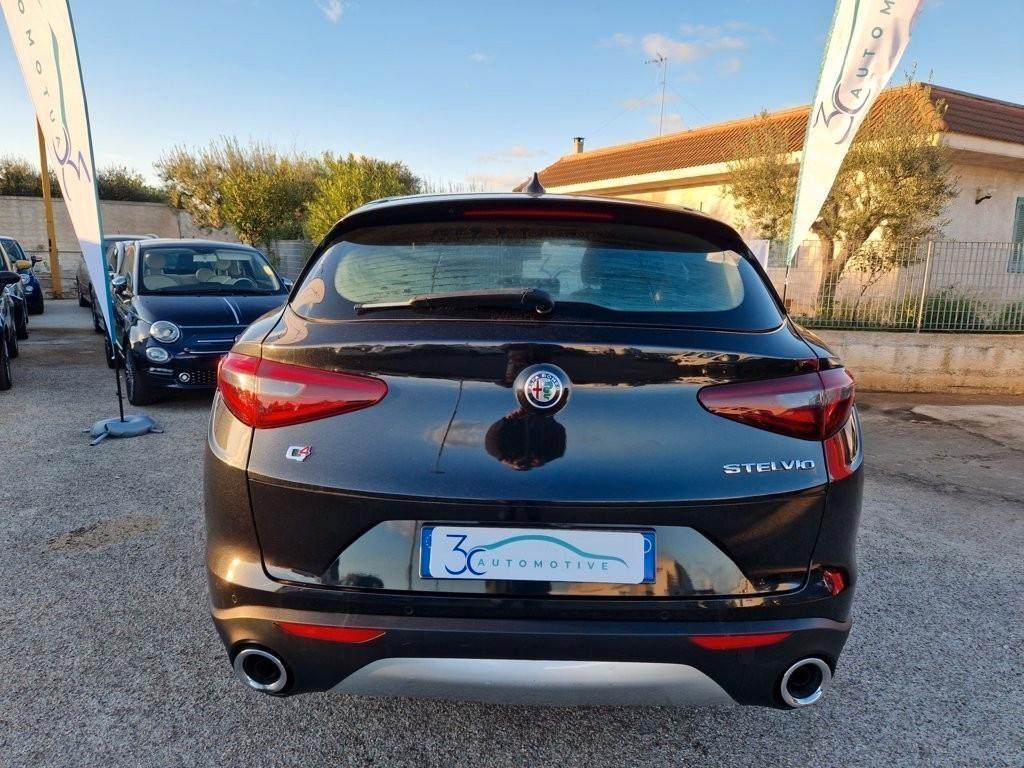 Alfa Romeo Stelvio 2.2 Turbodiesel 210 CV AT8 Q4 Executive