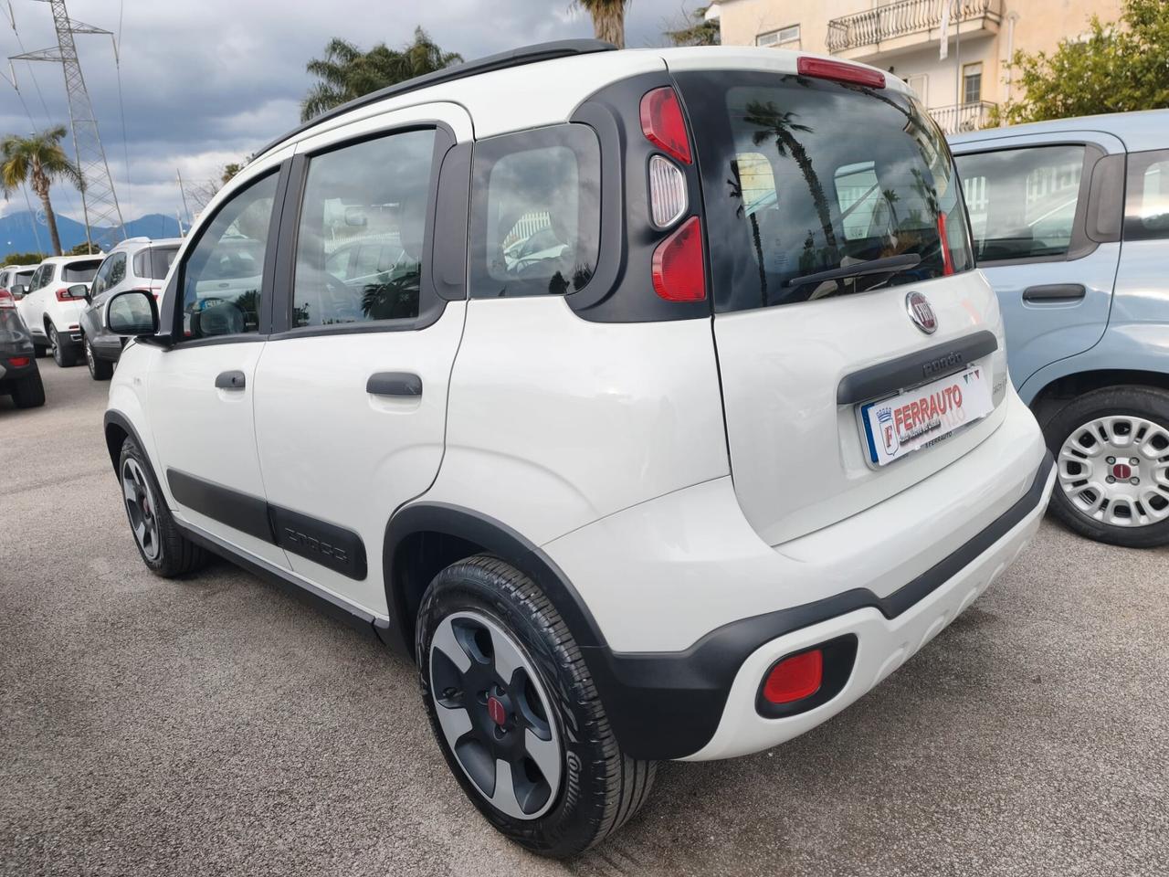 FIAT PANDA HYBRID CITY CROSS